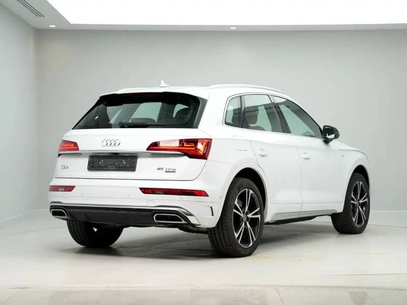 2023 Audi Q5 45 TFSI S LINE thumbnail 7