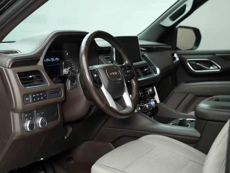 2021 GMC Yukon SLE thumbnail 8