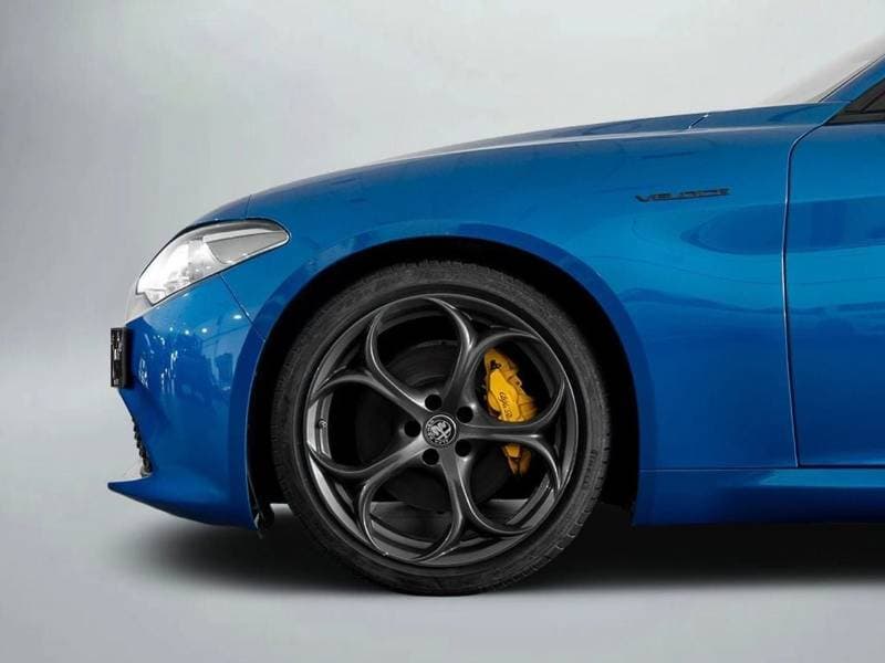 2022 Alfa Romeo Giulia VELOCE thumbnail 6