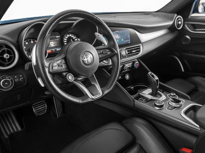 2022 Alfa Romeo Giulia VELOCE thumbnail 7