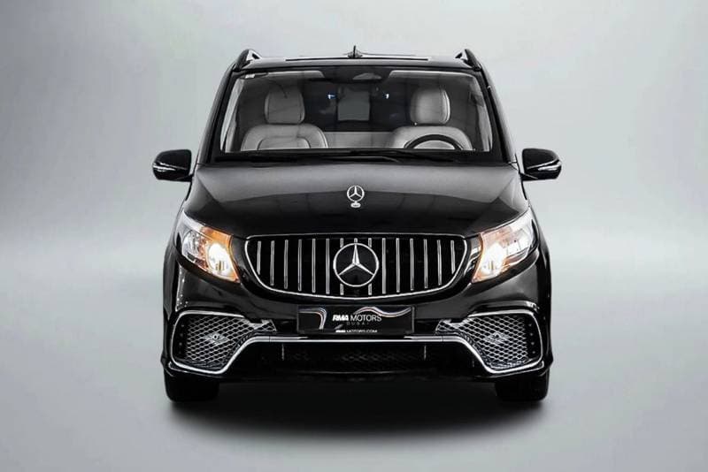 2025 Mercedes Benz V300 Standard thumbnail 3