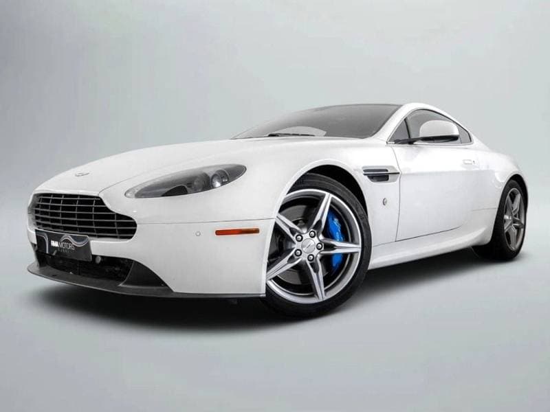 2016 Aston Martin Vantage Standard thumbnail 5