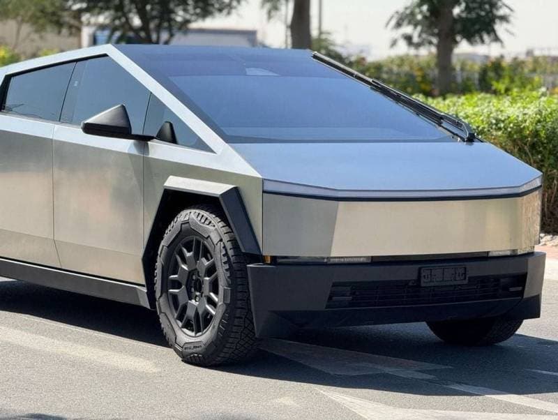 2024 Tesla Cybertruck FOUNDATION SERIES AWD thumbnail 4
