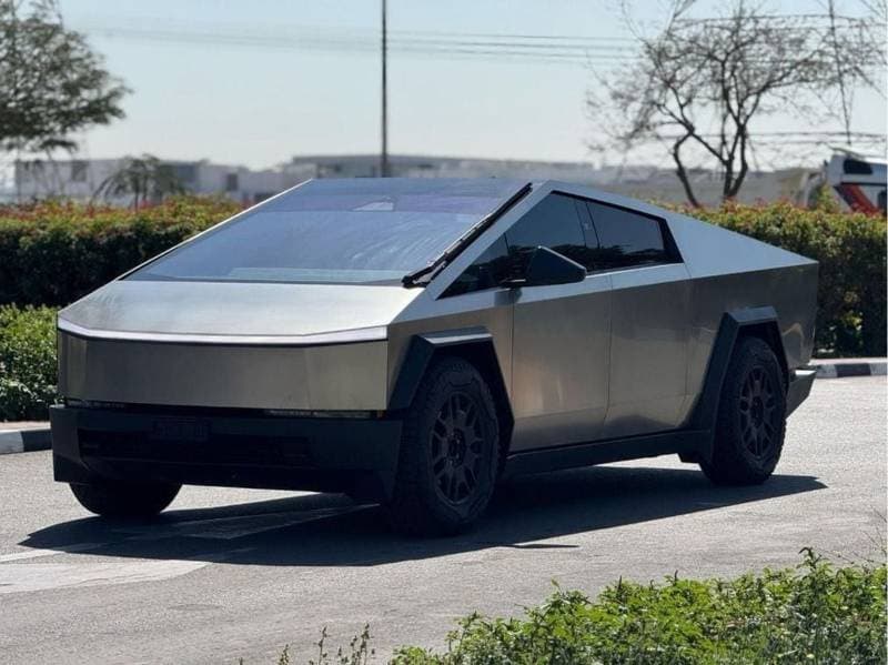 2024 Tesla Cybertruck FOUNDATION SERIES AWD thumbnail 3