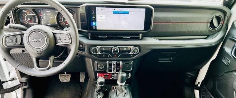 2025 Jeep Wrangler Unlimited RUBICON X thumbnail 6