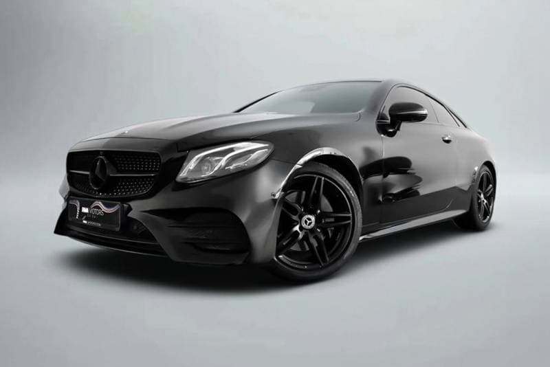 2020 Mercedes Benz E200 AMG thumbnail 5