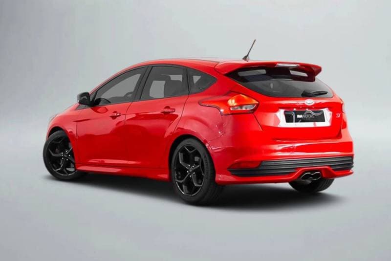 2017 Ford Focus ST thumbnail 2