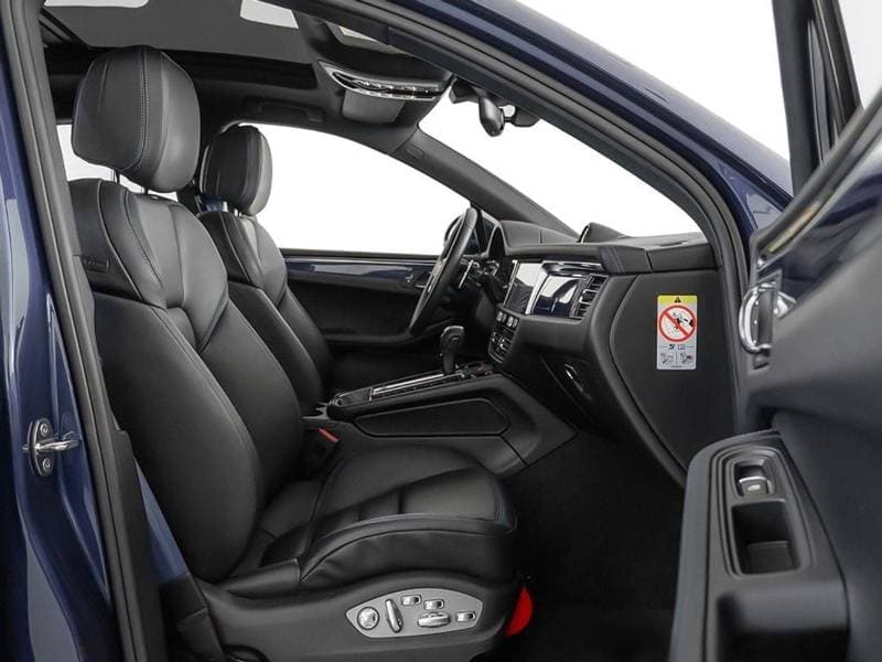 2026 Porsche Macan S thumbnail 8