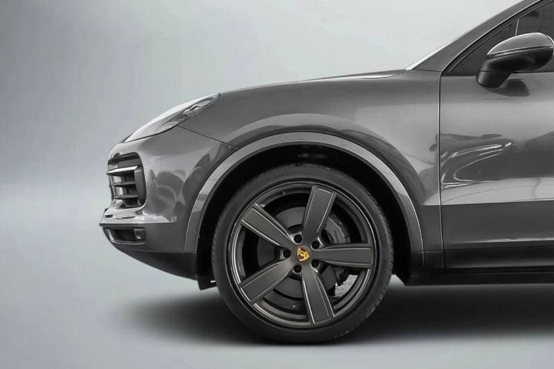 2021 Porsche Cayenne S thumbnail 6