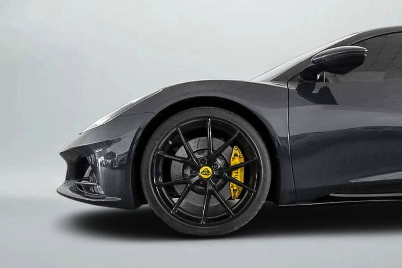 2023 Lotus Emira FIRST EDITION thumbnail 6