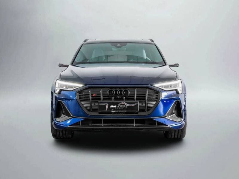 2023 Audi e tron S thumbnail 3