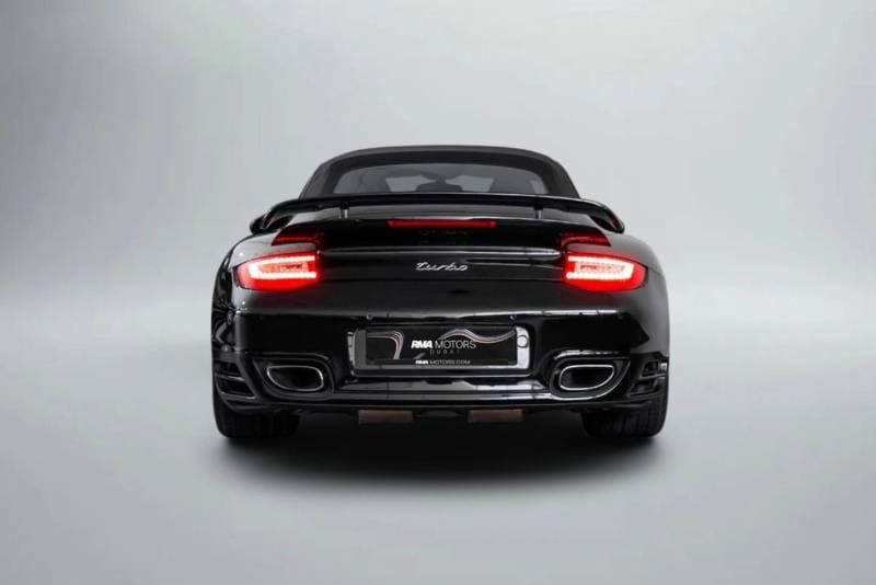 2010 Porsche 911 Turbo thumbnail 4