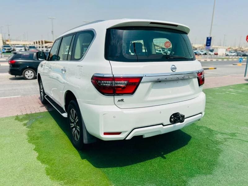 2020 Nissan Patrol SE T2 thumbnail 6