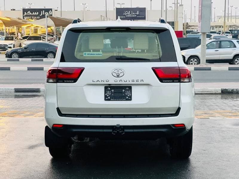 2024 Toyota Land Cruiser EXR thumbnail 4