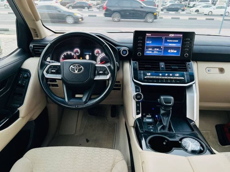 2024 Toyota Land Cruiser EXR thumbnail 8