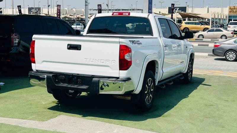 2015 Toyota Tundra STANDARD thumbnail 5