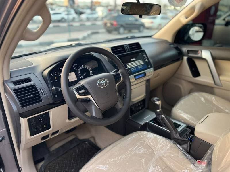 2022 Toyota Prado GXR thumbnail 7