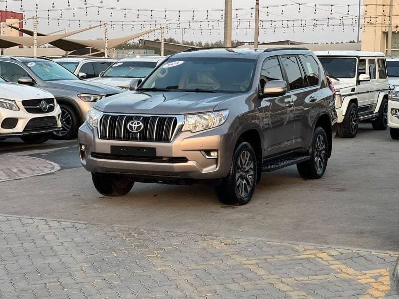 2022 Toyota Prado GXR thumbnail 2