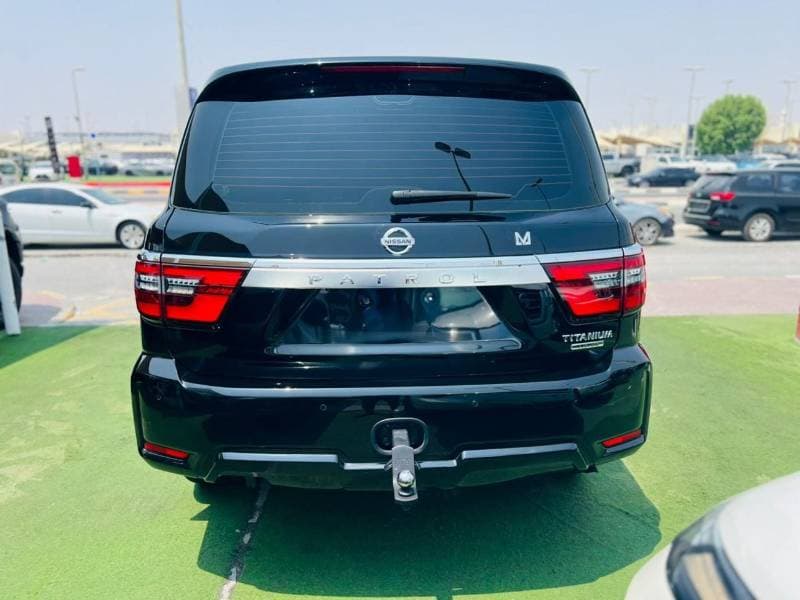 2020 Nissan Patrol LE TITANIUM thumbnail 4