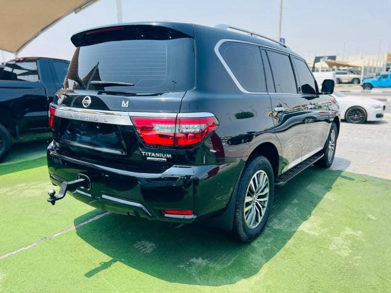 2020 Nissan Patrol LE TITANIUM thumbnail 5