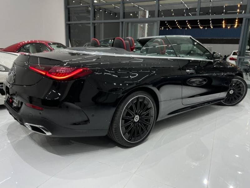 2024 Mercedes Benz CLE 200 Cabriolet thumbnail 2