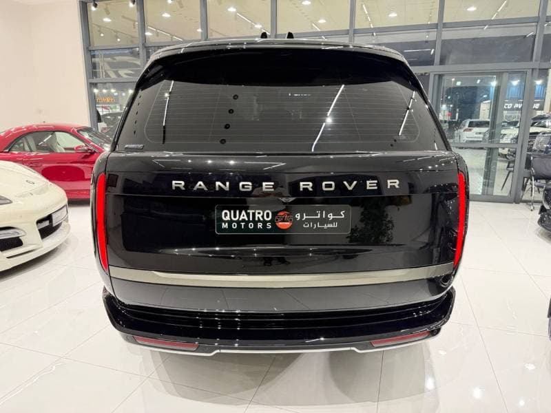 2026 Land Rover Range Rover HSE P400 thumbnail 6