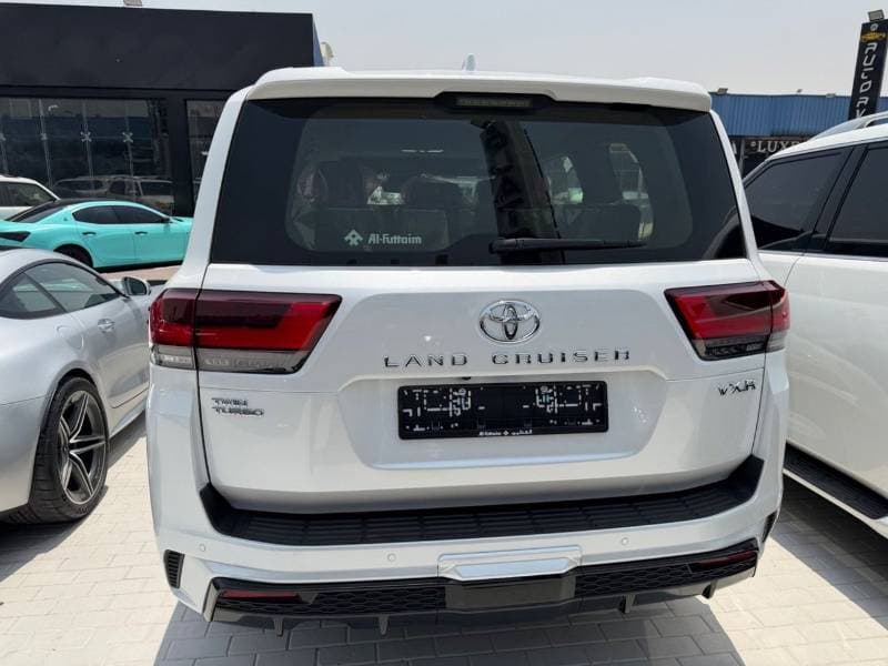 2026 Toyota Land Cruiser VXR thumbnail 5