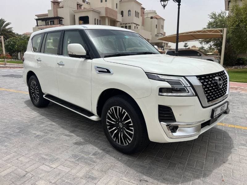 2018 Nissan Patrol SE T1 thumbnail 4