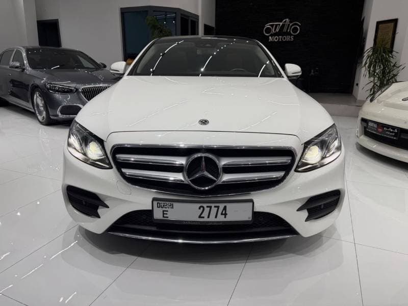 2020 Mercedes Benz E300 AMG thumbnail 2