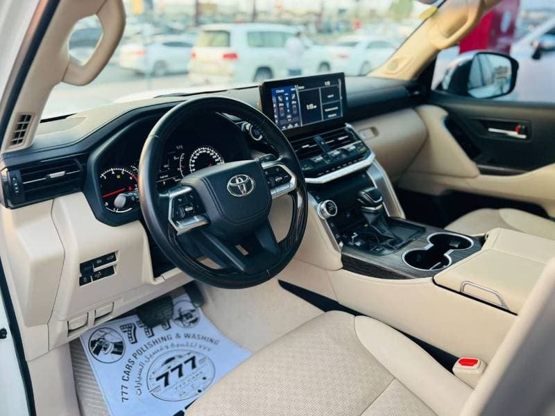 2024 Toyota Land Cruiser VXR thumbnail 7