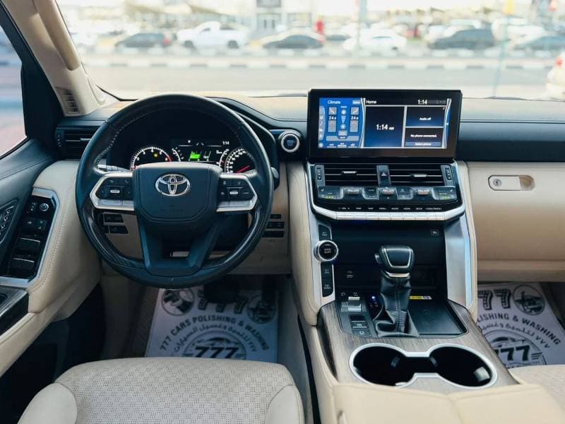 2024 Toyota Land Cruiser VXR thumbnail 8