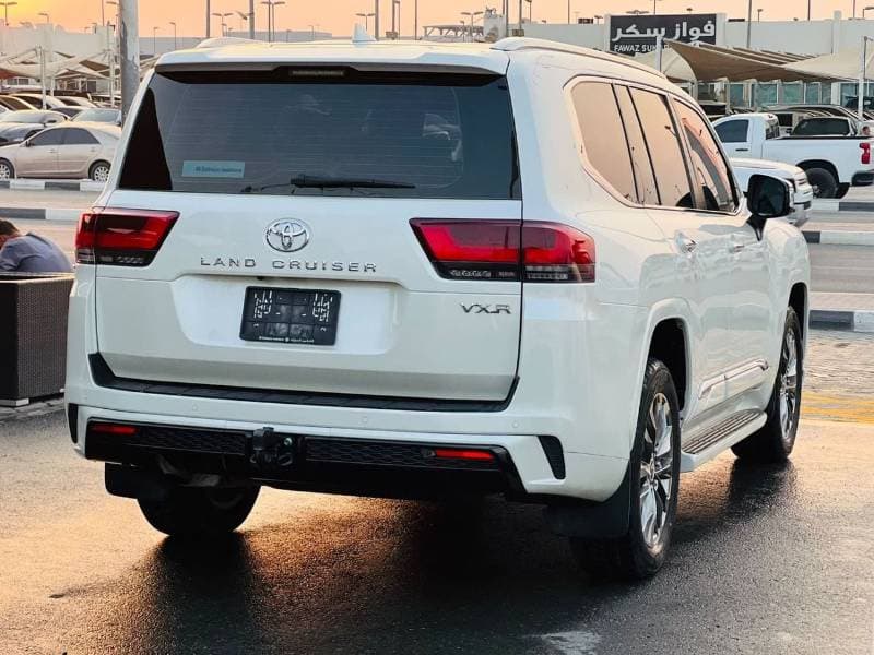 2024 Toyota Land Cruiser VXR thumbnail 5