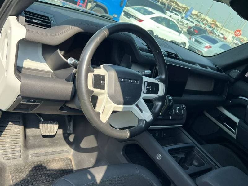 2020 Land Rover Defender thumbnail 8