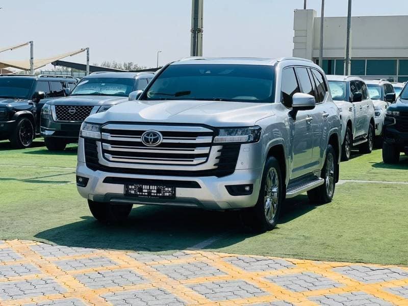 2022 Toyota Land Cruiser GXR thumbnail 3
