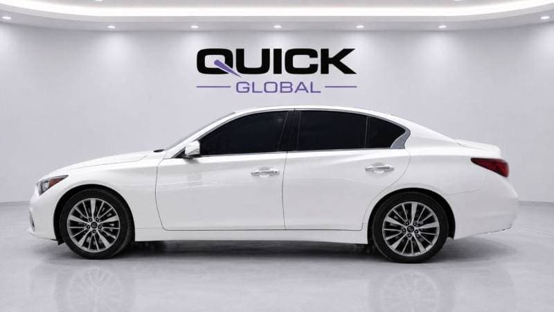 2023 Infiniti Q50 LUXE thumbnail 4