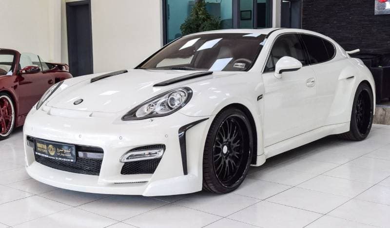 2010 Porsche Panamera TURBO thumbnail 3