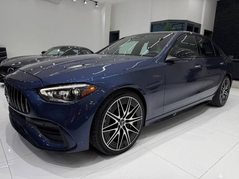 2025 Mercedes Benz C43 AMG 4MATIC thumbnail 4