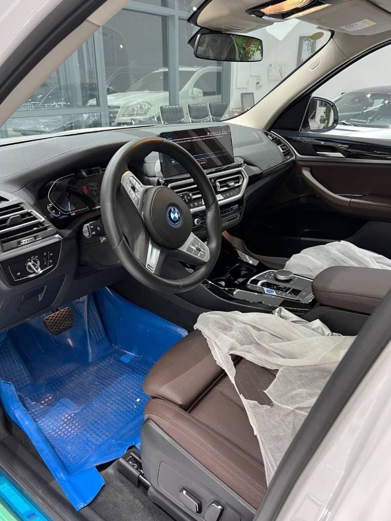 2024 BMW iX3 M SPORT PREMIUM thumbnail 8