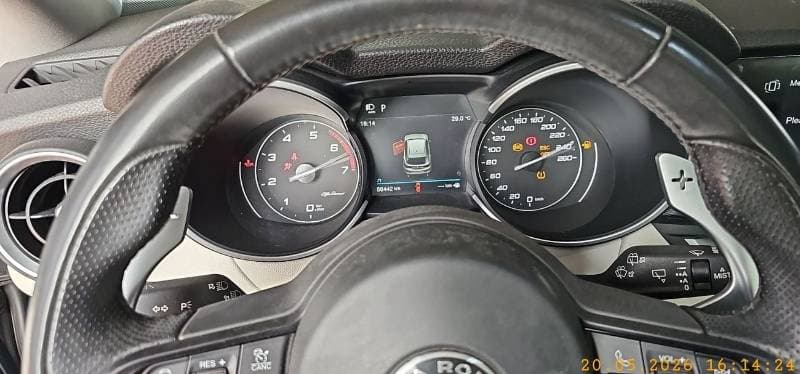 2020 Alfa Romeo Stelvio SUPER thumbnail 4