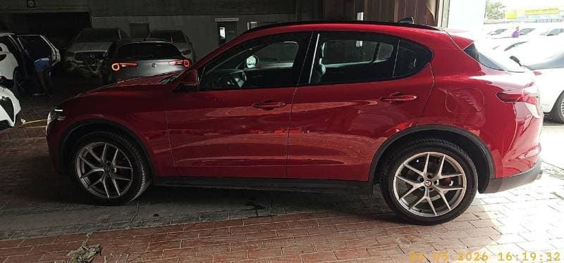 2020 Alfa Romeo Stelvio SUPER