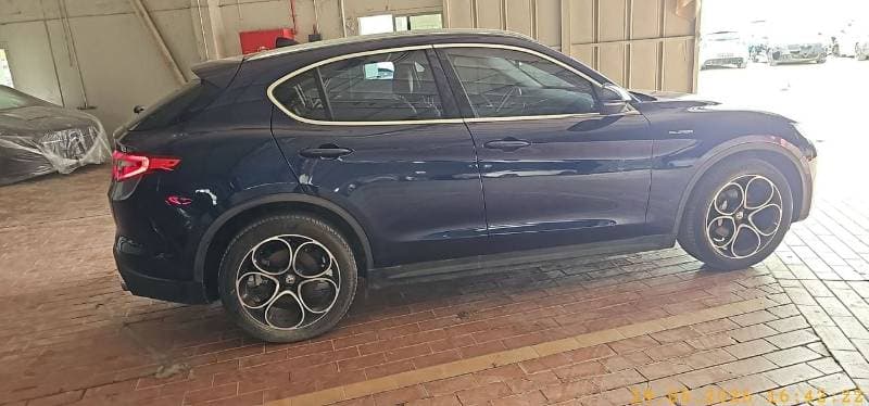 2020 Alfa Romeo Stelvio SUPER thumbnail 8
