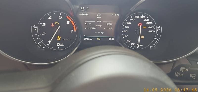 2020 Alfa Romeo Stelvio SUPER thumbnail 4