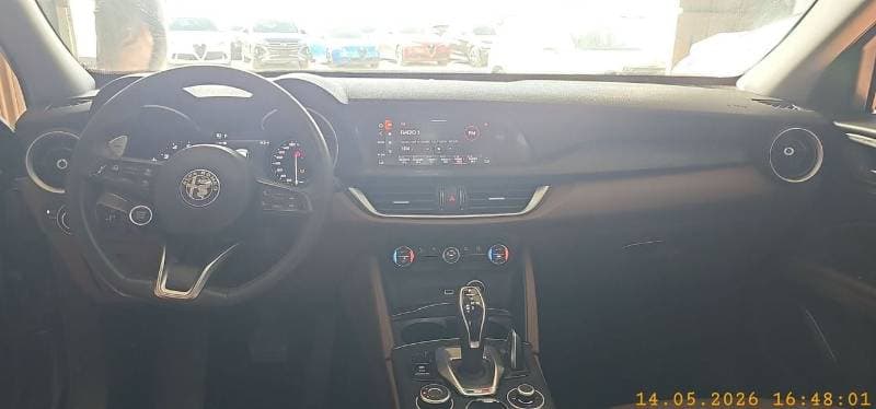 2020 Alfa Romeo Stelvio SUPER thumbnail 6