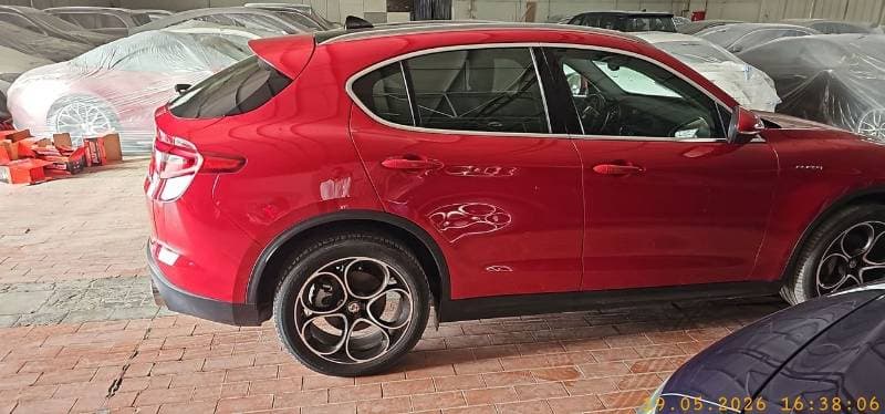 2020 Alfa Romeo Stelvio SUPER thumbnail 8