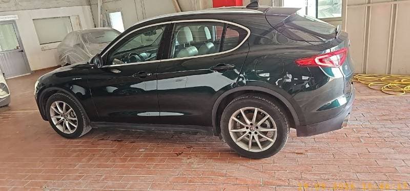 2020 Alfa Romeo Stelvio SUPER thumbnail 7
