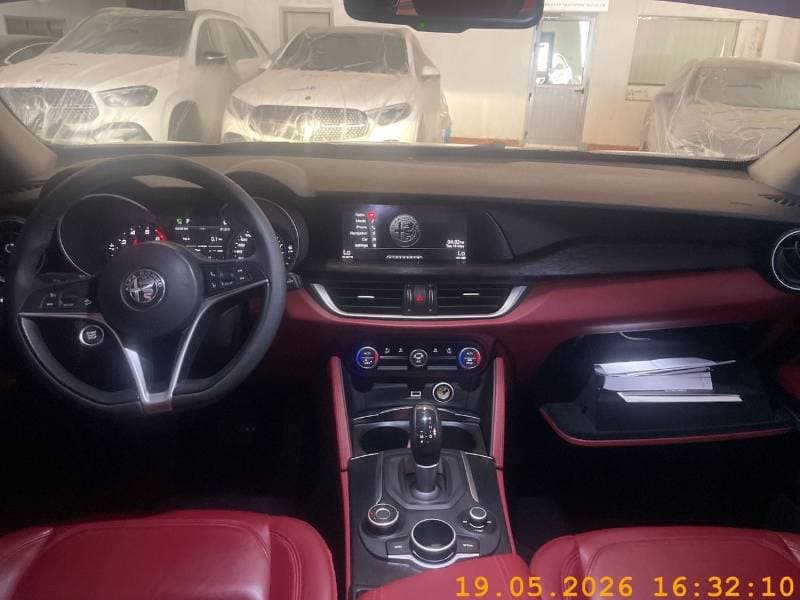 2020 Alfa Romeo Stelvio S thumbnail 6