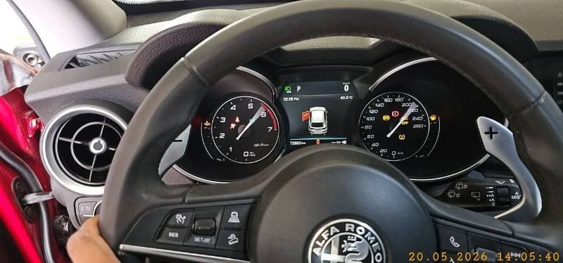 2020 Alfa Romeo Stelvio SUPER thumbnail 4
