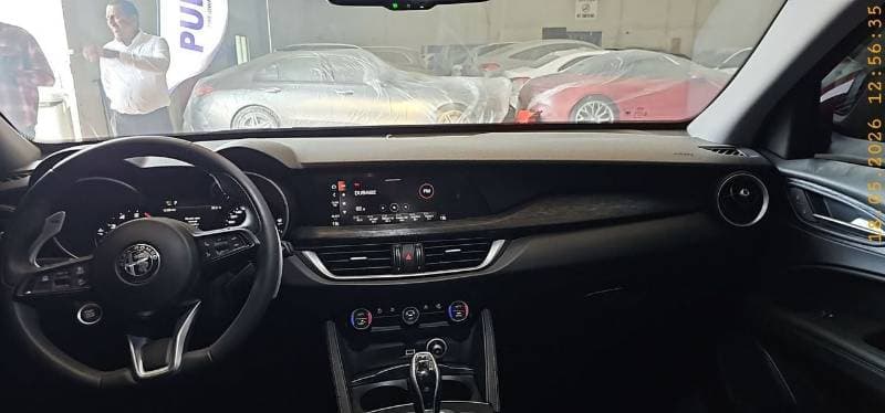 2020 Alfa Romeo Stelvio SUPER thumbnail 6