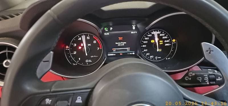 2020 Alfa Romeo Stelvio SUPER thumbnail 3