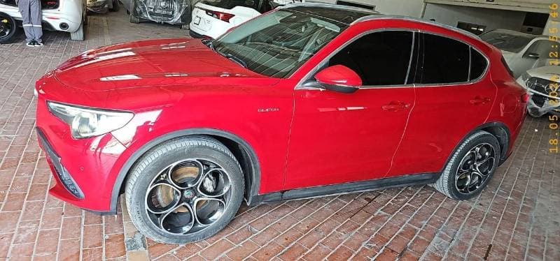2020 Alfa Romeo Stelvio SUPER
